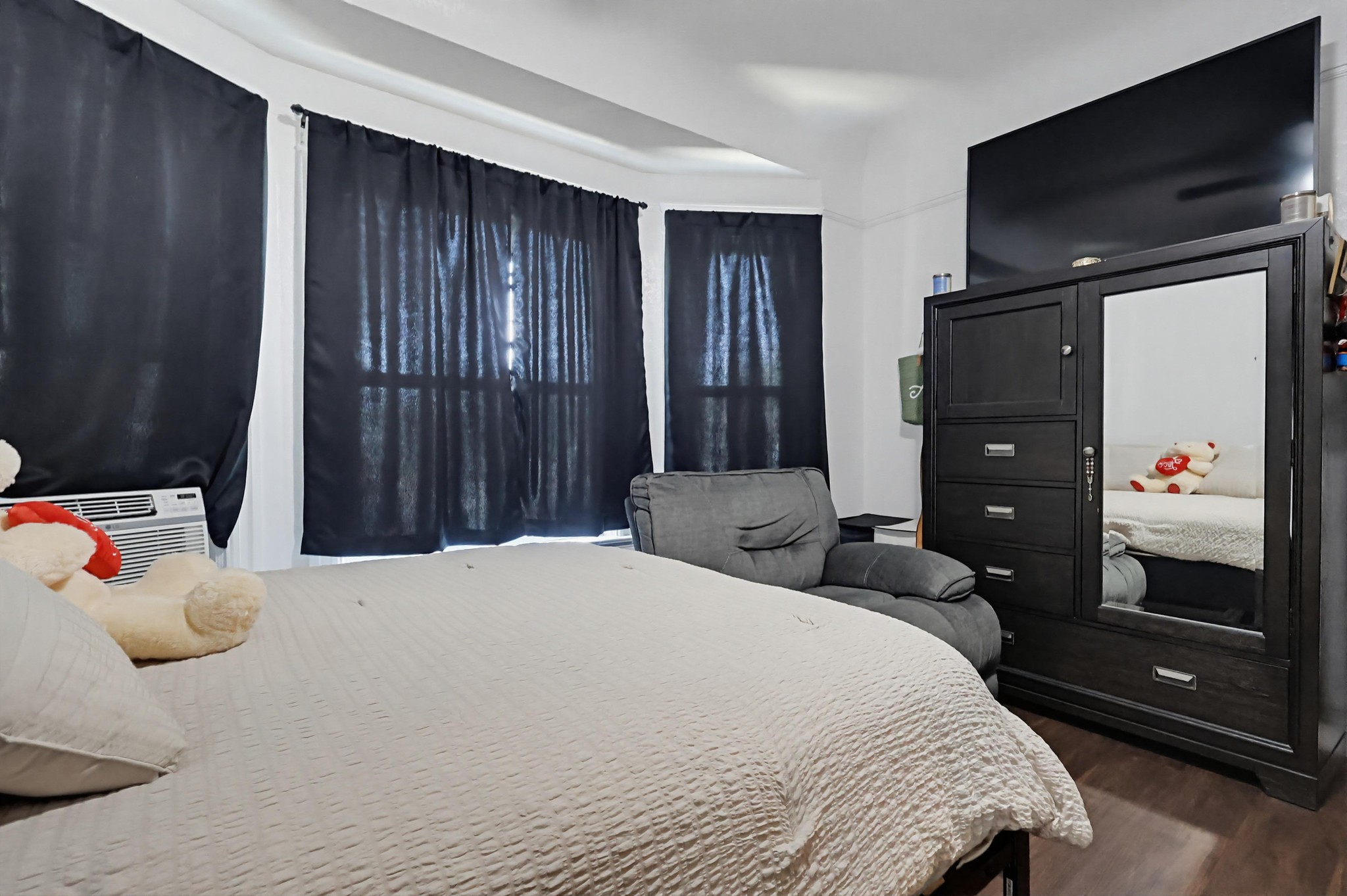 Virtual tour photo 29 of 49 for 814 E 41st St