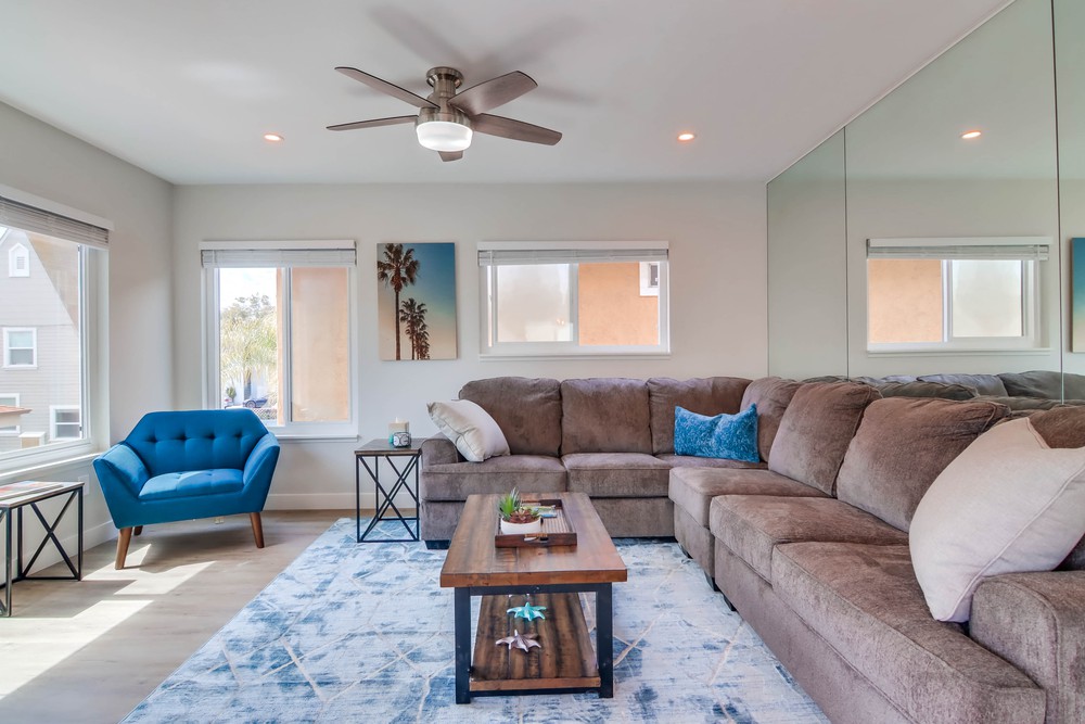 Virtual tour photo 9 of 43 for 814 Jamaica Ct