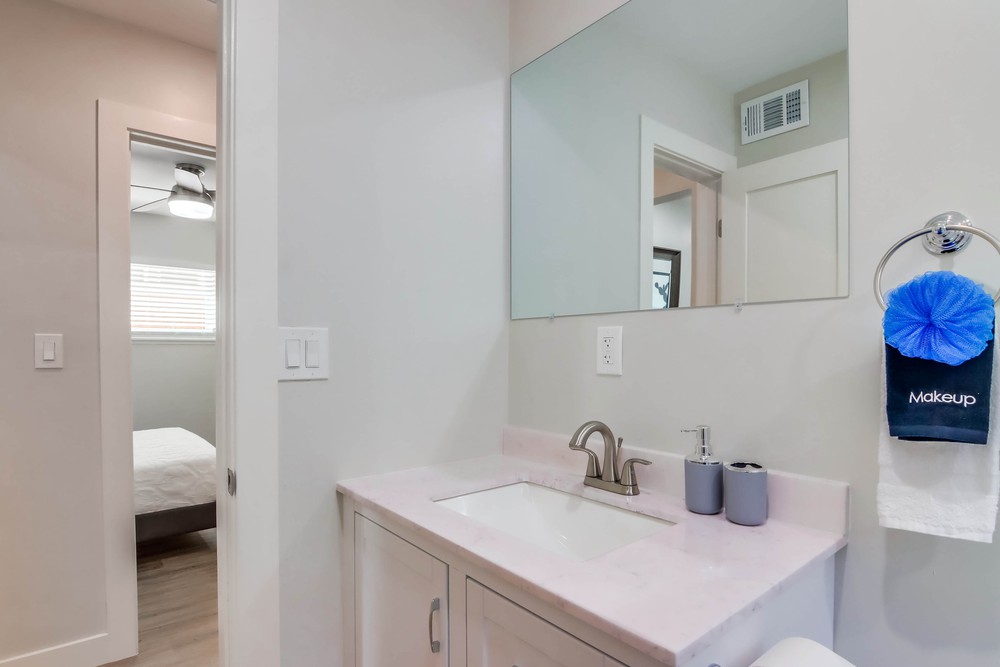 Virtual tour photo 43 of 45 for 814 Jamaica Ct