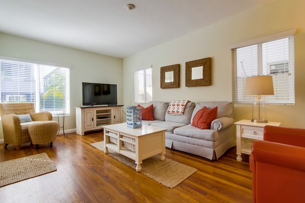 Virtual tour photo 13 of 82 for 814 Manhattan Ct