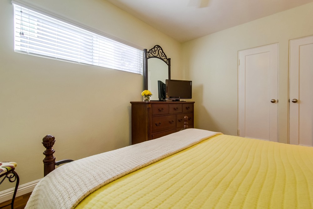 Virtual tour photo 26 of 82 for 814 Manhattan Ct