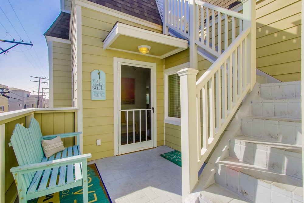 Virtual tour photo 31 of 82 for 814 Manhattan Ct