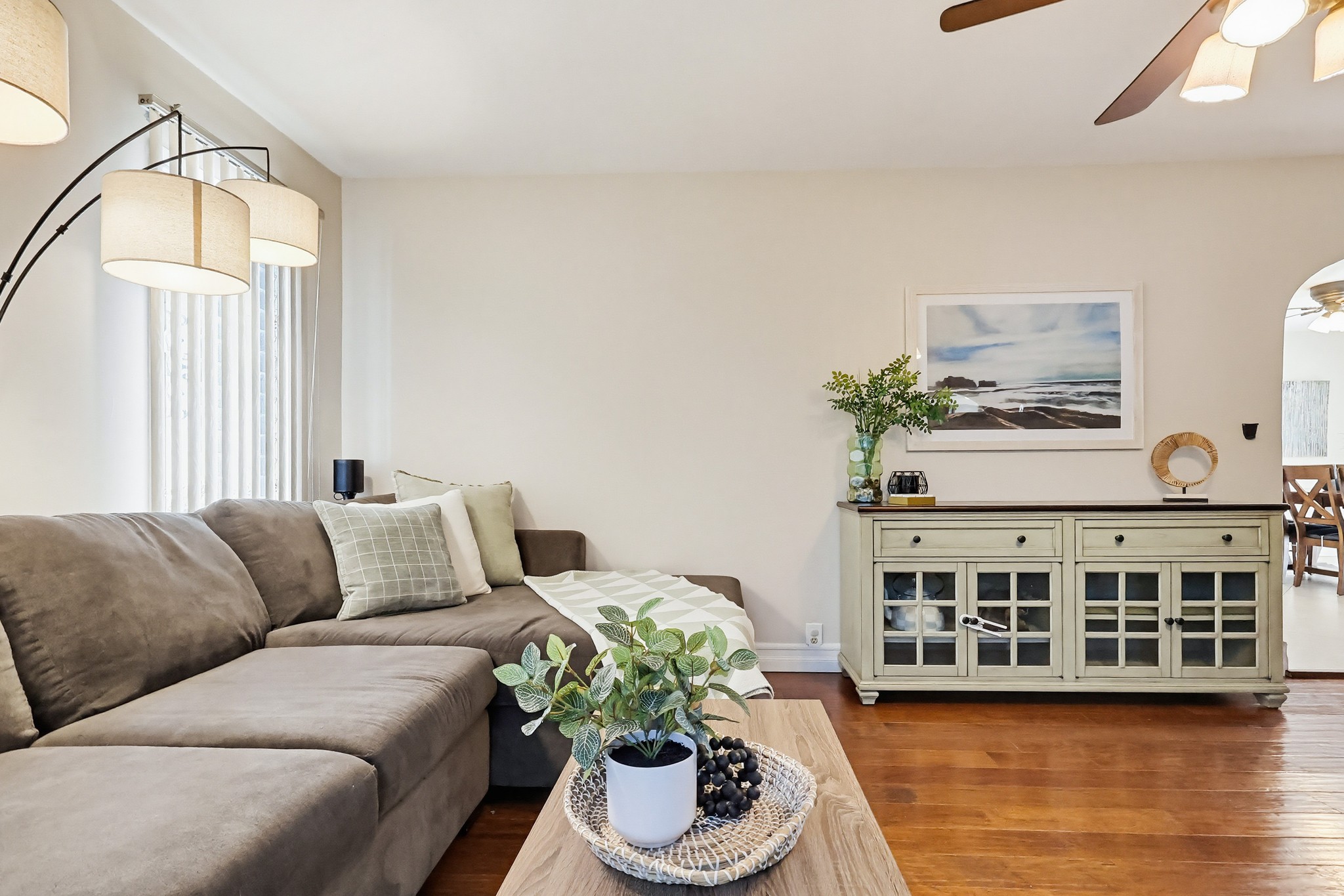 Virtual tour photo 13 of 59 for 814 S Alma St