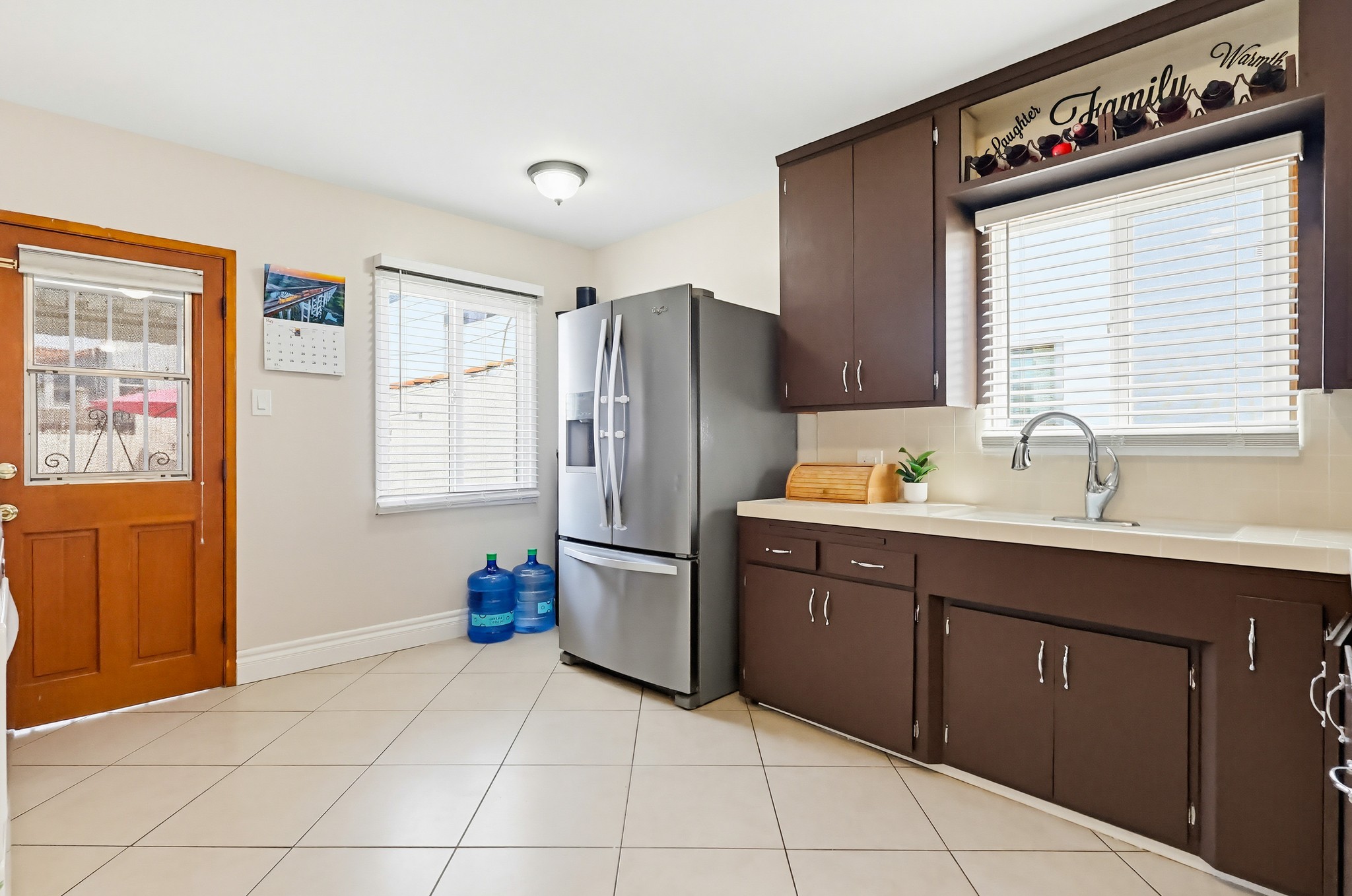 Virtual tour photo 24 of 59 for 814 S Alma St