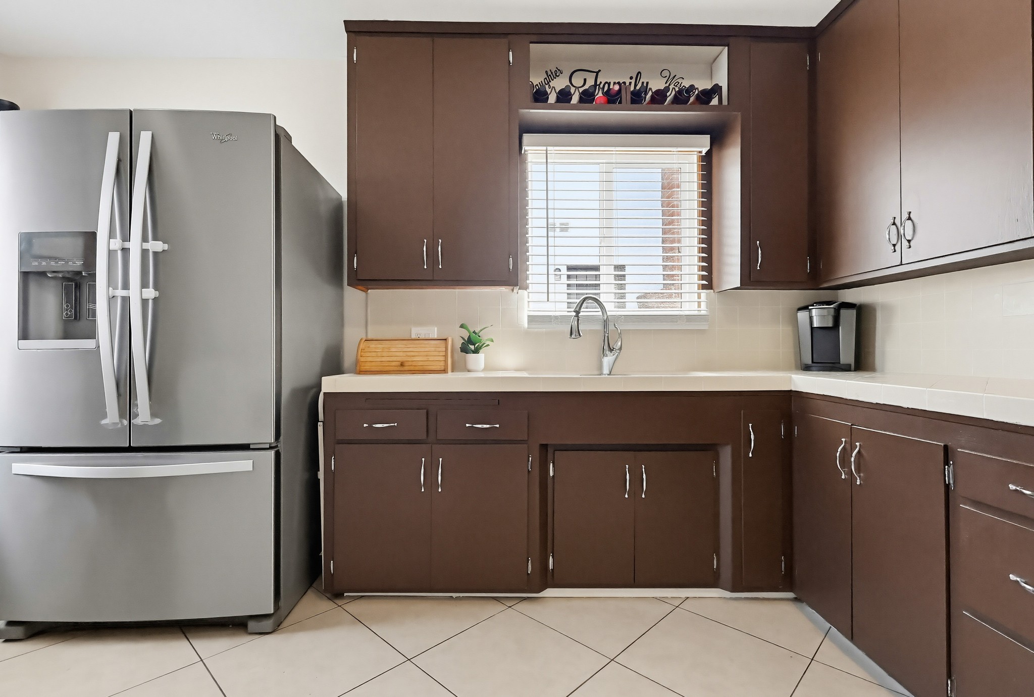 Virtual tour photo 25 of 59 for 814 S Alma St