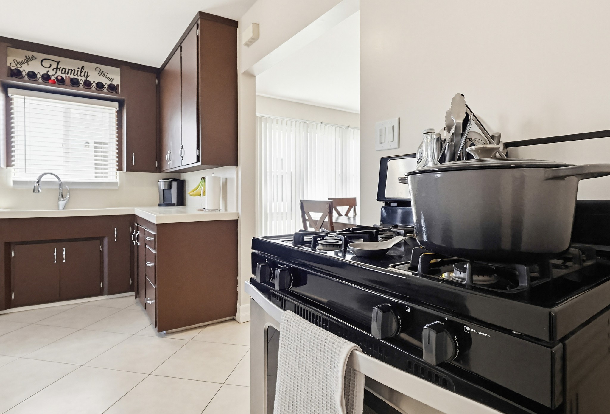 Virtual tour photo 32 of 59 for 814 S Alma St