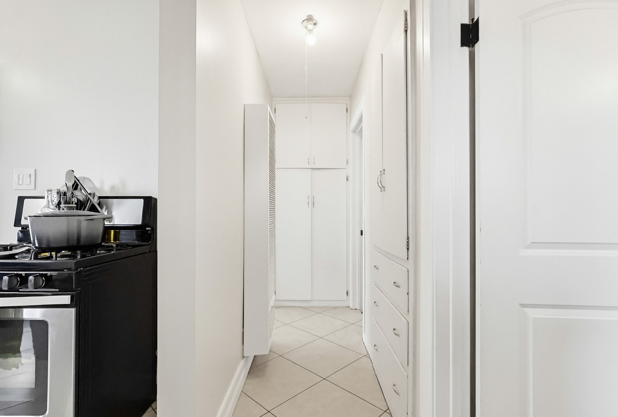 Virtual tour photo 35 of 59 for 814 S Alma St