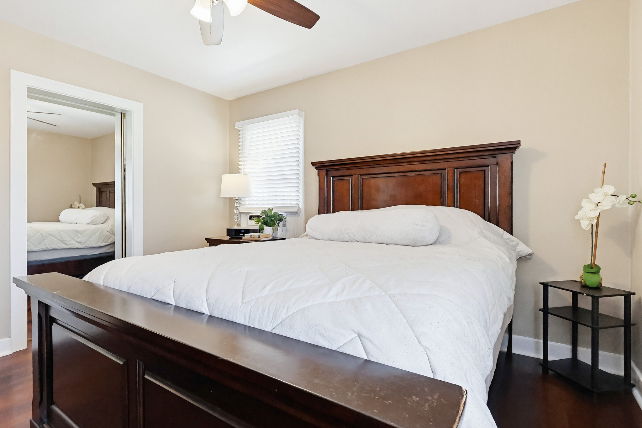 Virtual tour photo 43 of 59 for 814 S Alma St