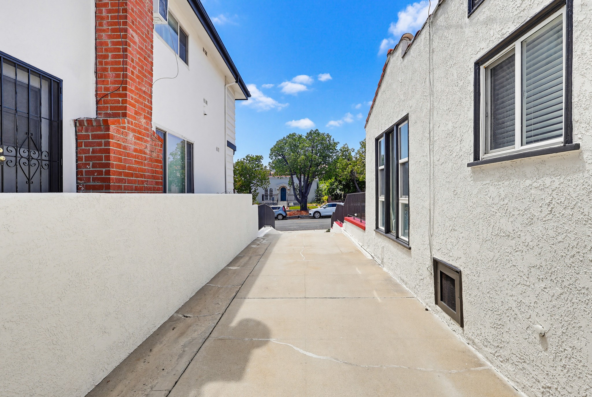 Virtual tour photo 59 of 59 for 814 S Alma St