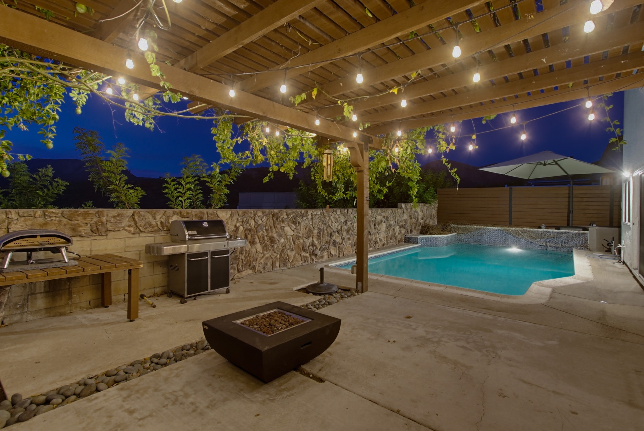 Virtual tour photo 16 of 114 for 8140 Hillandale Dr
