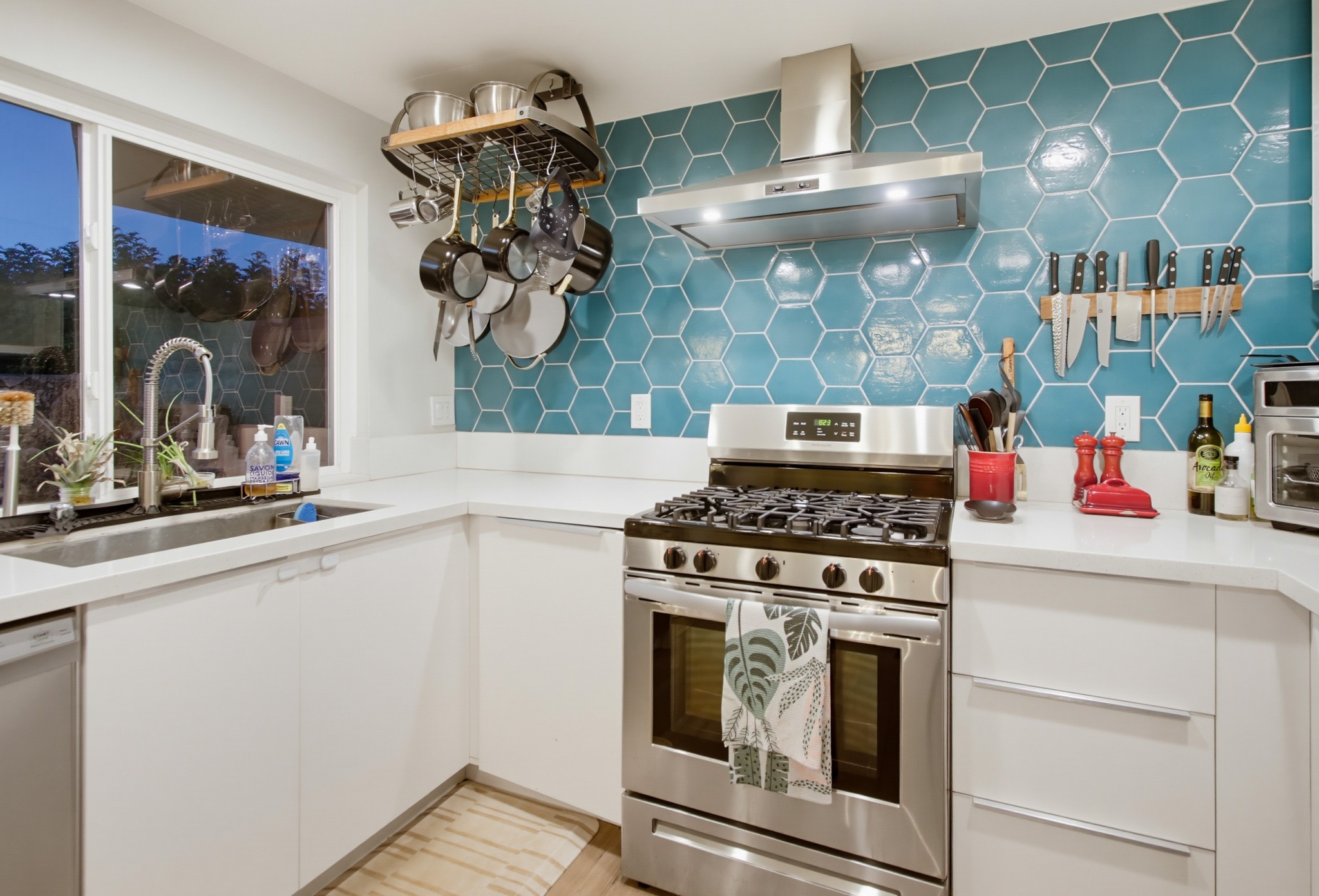 Virtual tour photo 25 of 114 for 8140 Hillandale Dr