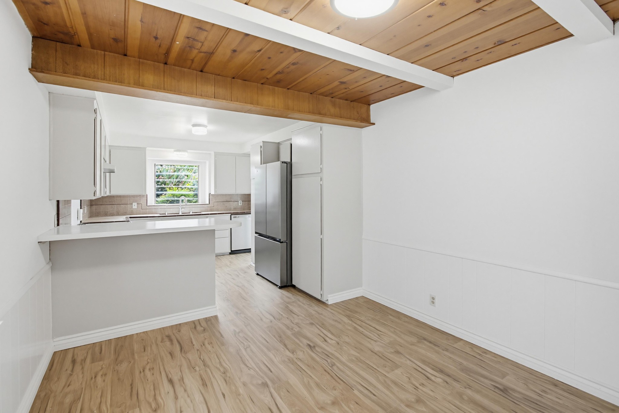 Virtual tour photo 12 of 43 for 815 Hermes Ave