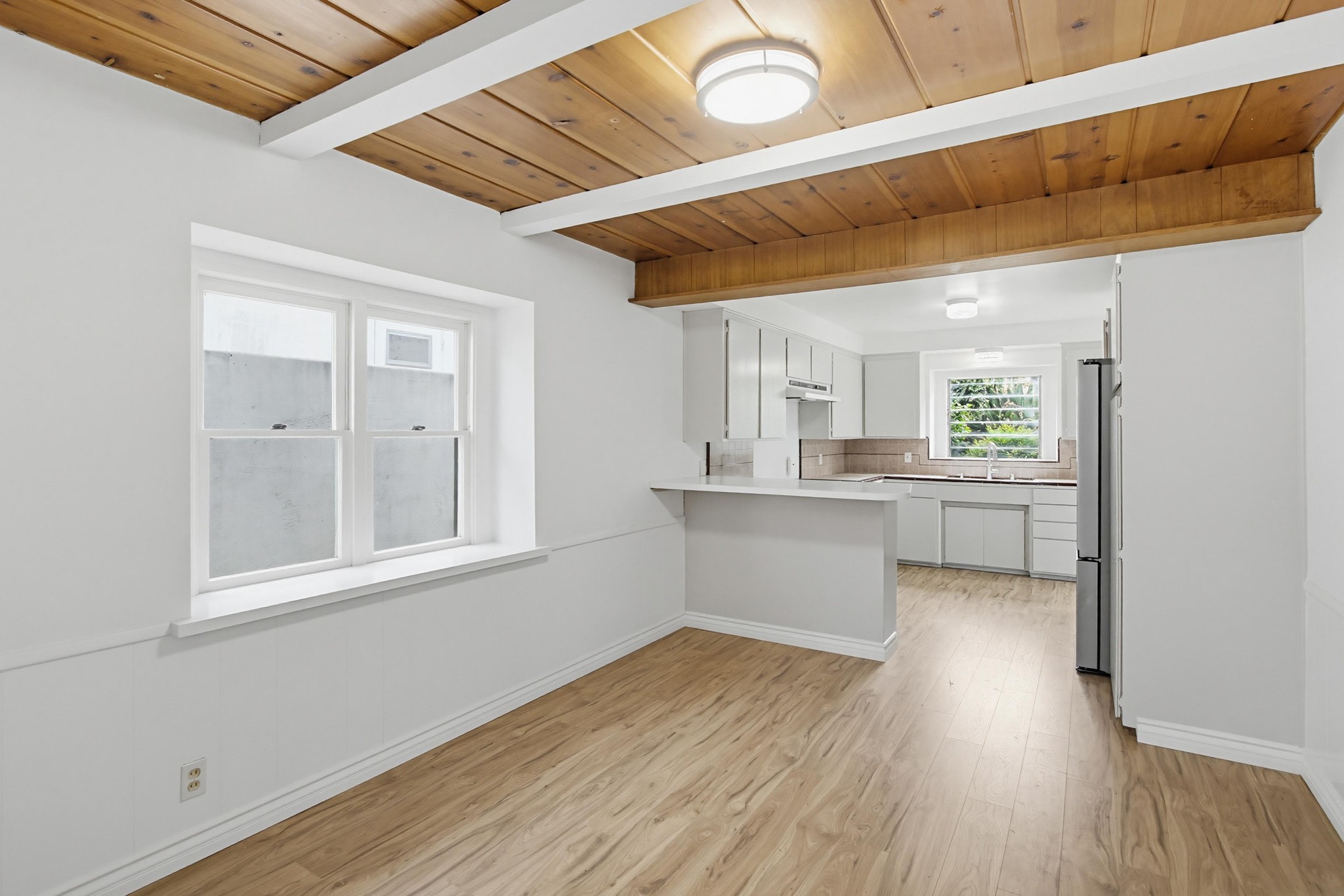Virtual tour photo 13 of 43 for 815 Hermes Ave
