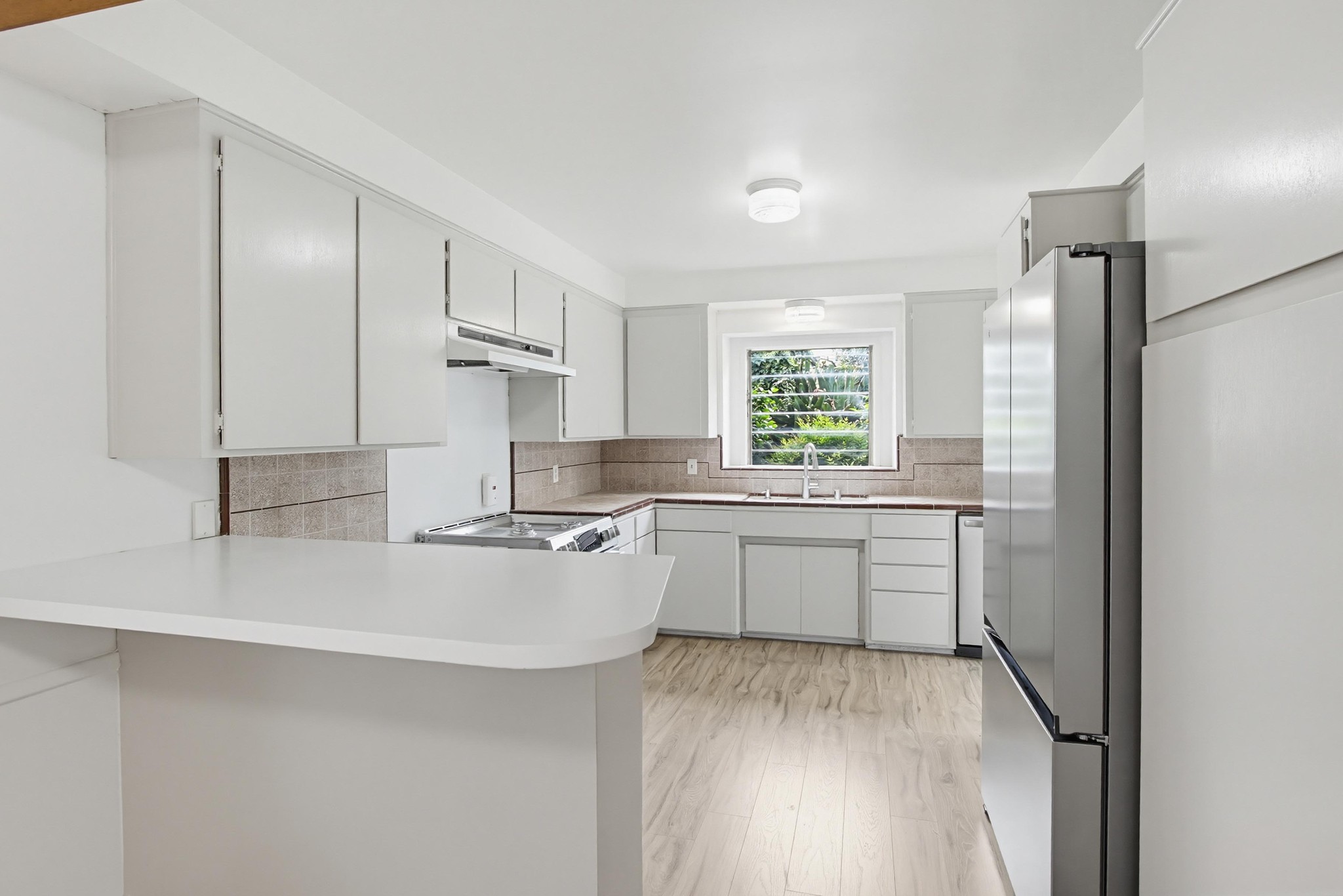 Virtual tour photo 14 of 43 for 815 Hermes Ave