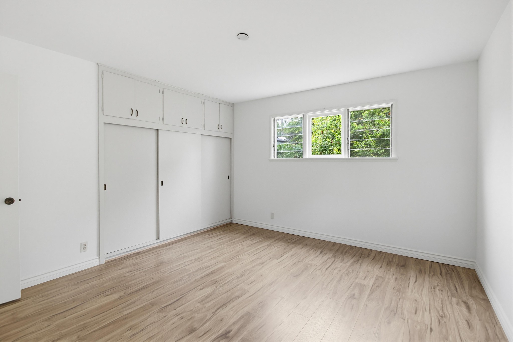 Virtual tour photo 29 of 43 for 815 Hermes Ave