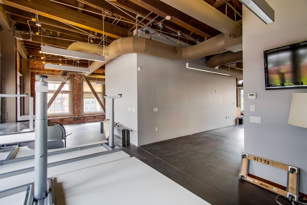 Virtual tour photo 20 of 42 for 815 J Street