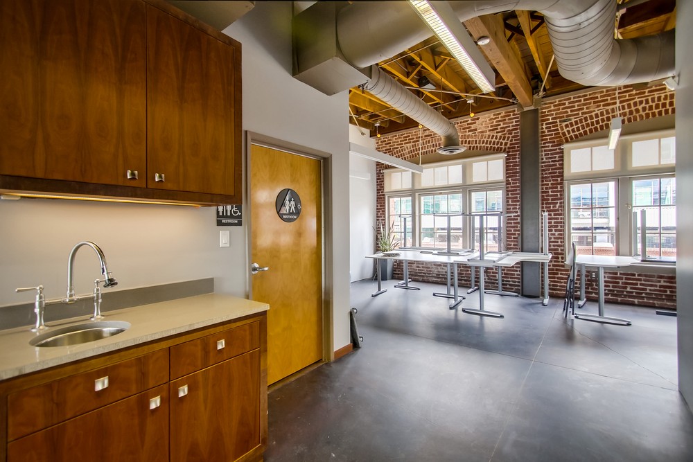 Virtual tour photo 23 of 42 for 815 J Street