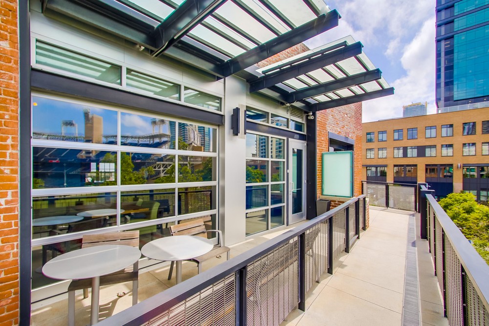 Virtual tour photo 33 of 42 for 815 J Street