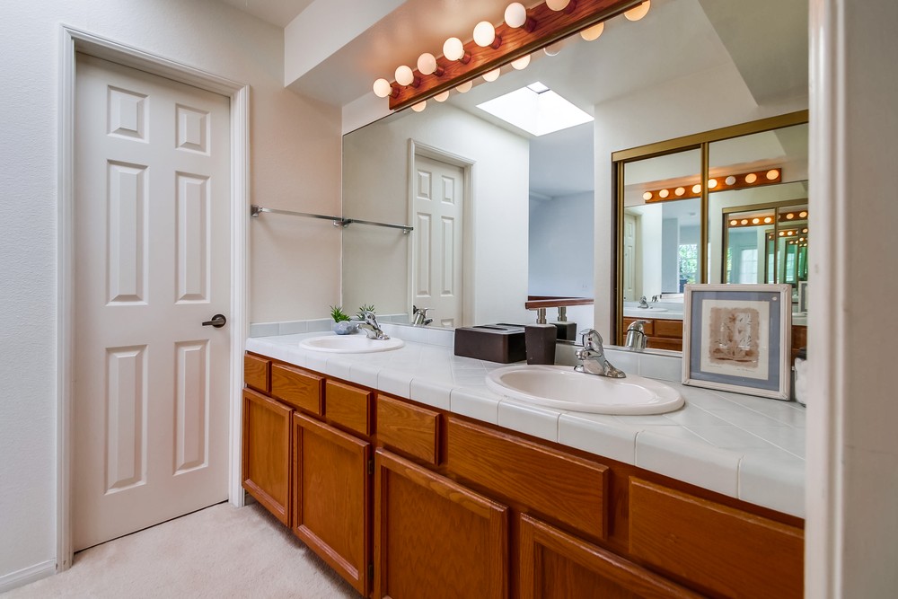 Virtual tour photo 42 of 56 for 815 Ormond Ct a