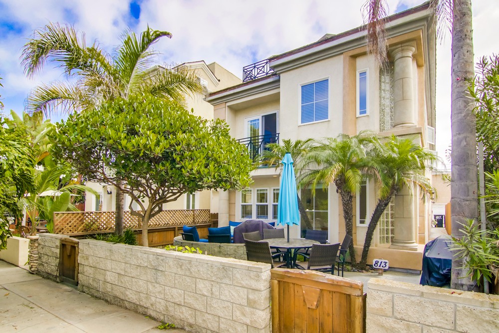 Virtual tour photo 1 of 52 for 815 Ostend Ct