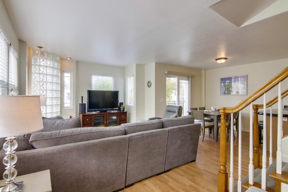 Virtual tour photo 11 of 52 for 815 Ostend Ct