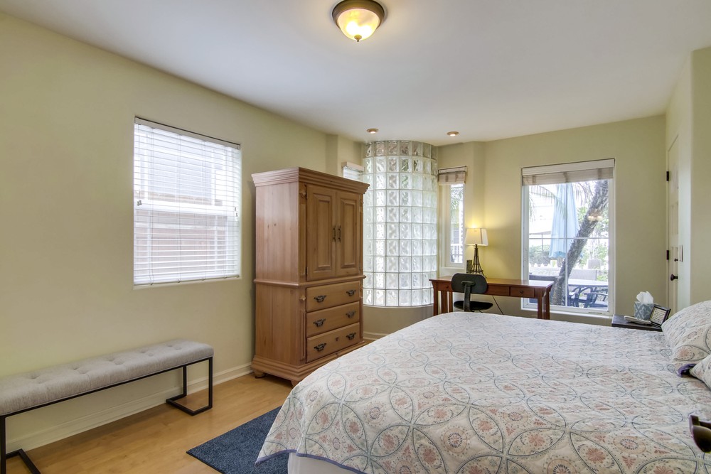 Virtual tour photo 32 of 52 for 815 Ostend Ct