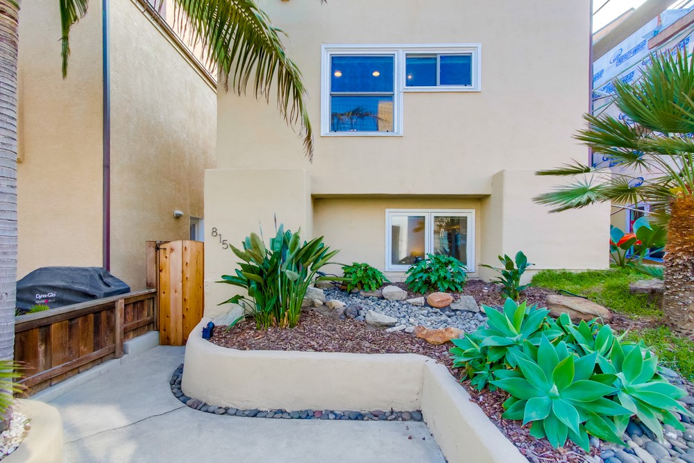 Virtual tour photo 3 of 39 for 815 Salem Ct