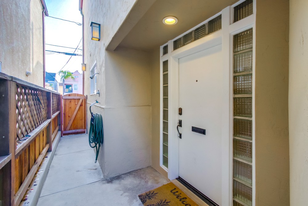 Virtual tour photo 5 of 39 for 815 Salem Ct