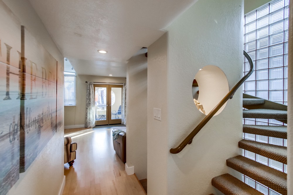 Virtual tour photo 6 of 39 for 815 Salem Ct
