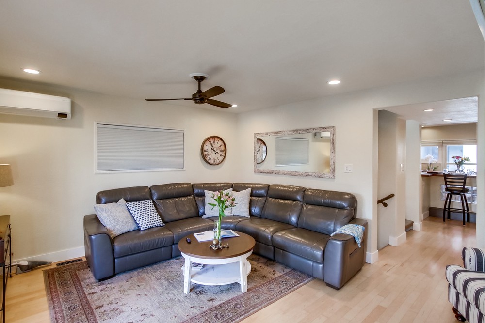 Virtual tour photo 8 of 39 for 815 Salem Ct