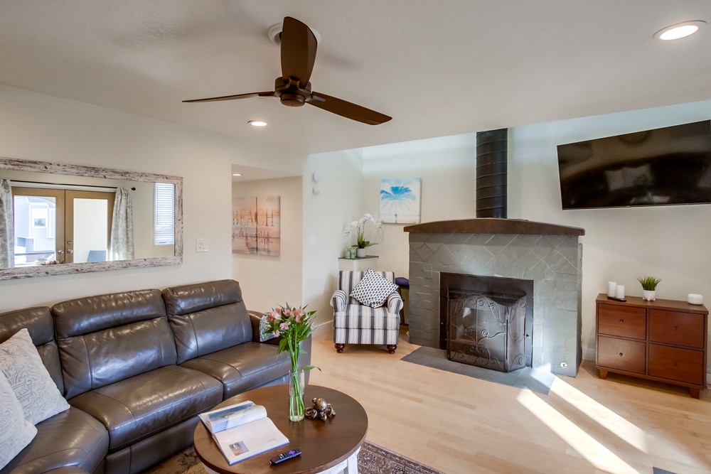 Virtual tour photo 9 of 39 for 815 Salem Ct