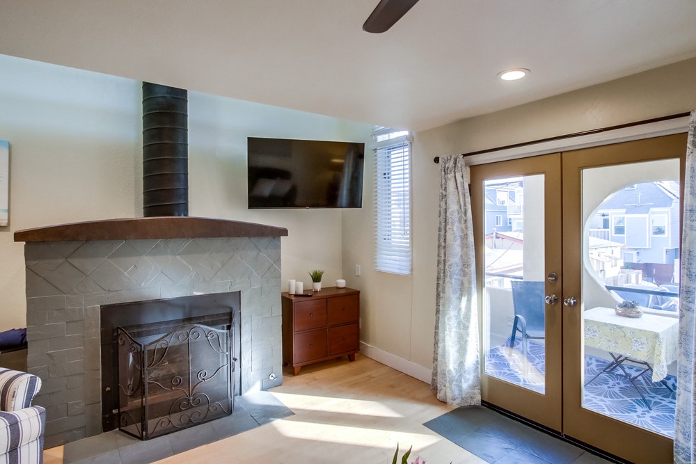 Virtual tour photo 10 of 39 for 815 Salem Ct
