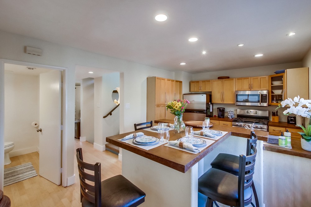 Virtual tour photo 15 of 39 for 815 Salem Ct