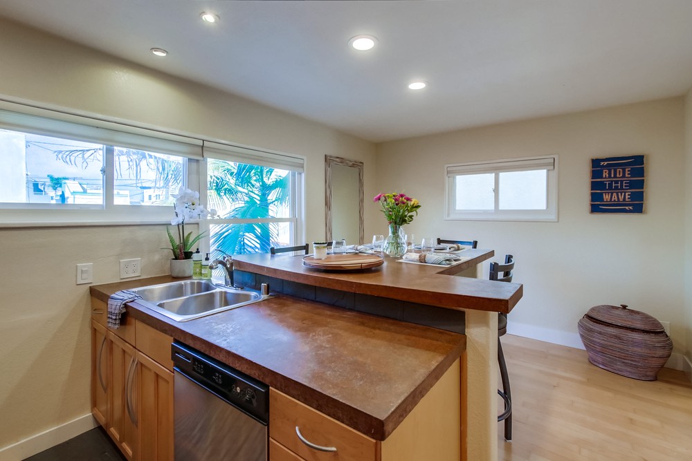 Virtual tour photo 18 of 39 for 815 Salem Ct