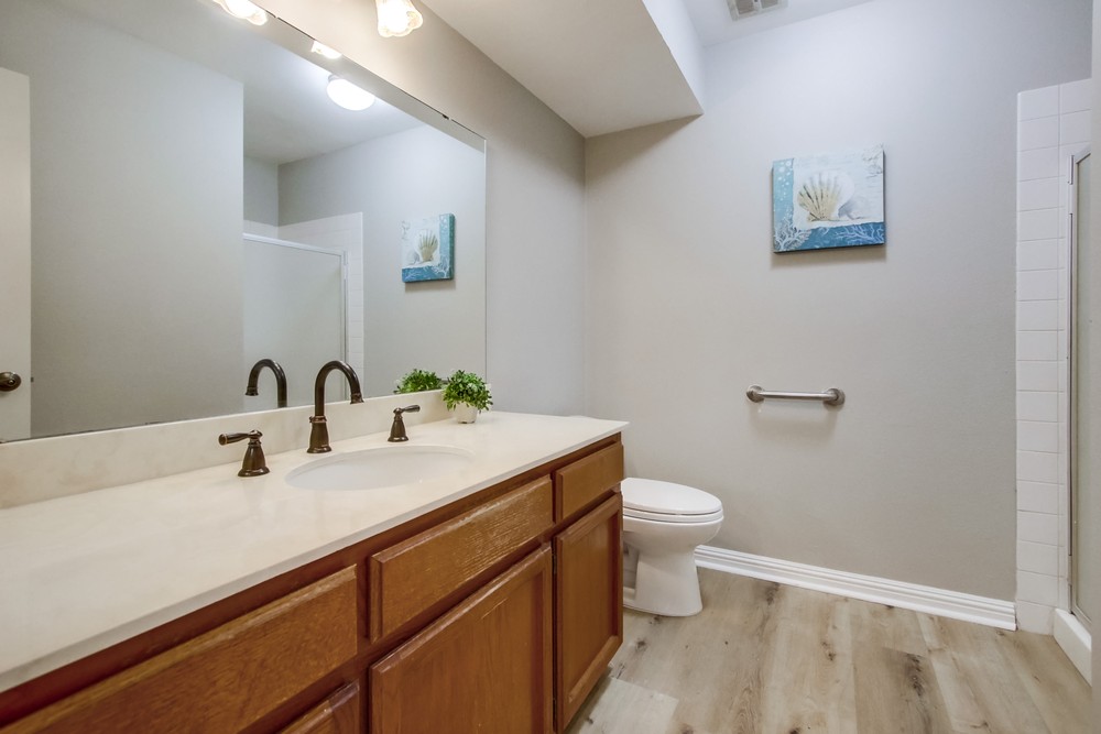 Virtual tour photo 24 of 60 for 8151 Hemingway Ave