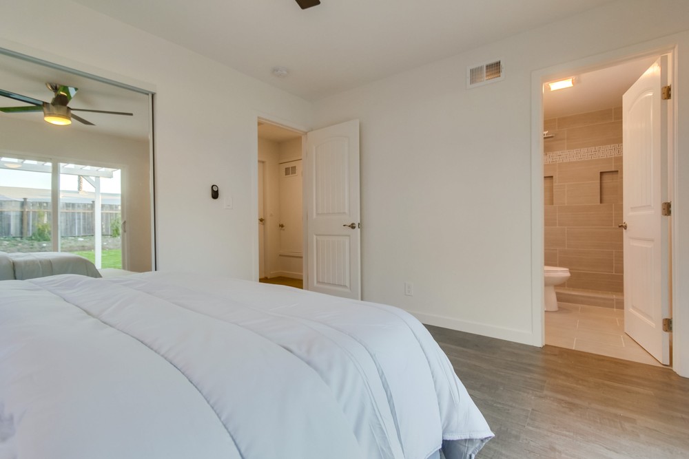 Virtual tour photo 33 of 60 for 8158 Kenova St