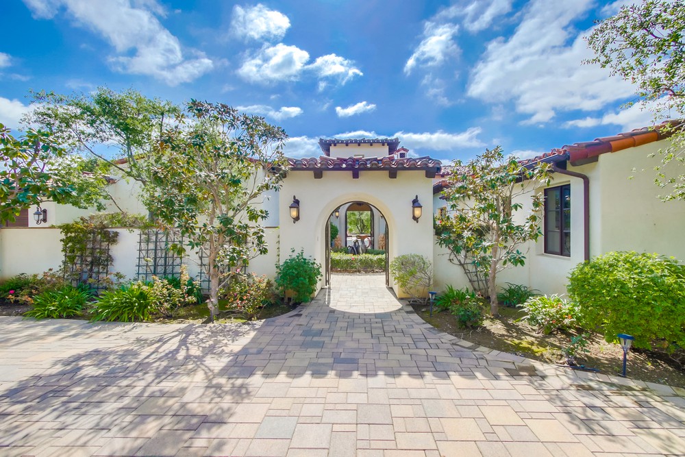Virtual tour photo 6 of 122 for 8159 Doug Hill