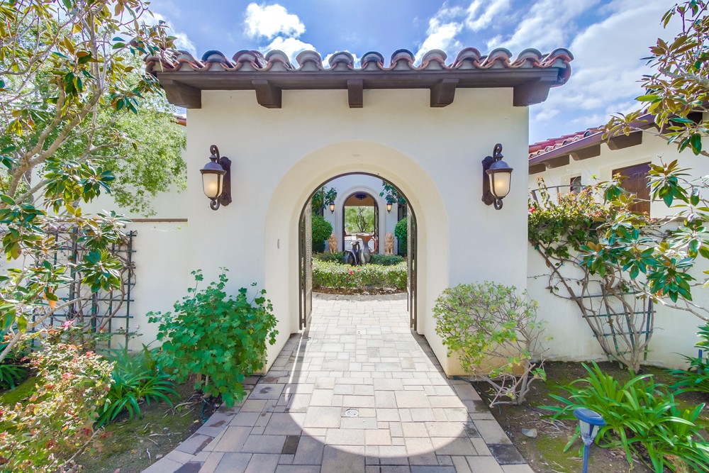 Virtual tour photo 7 of 122 for 8159 Doug Hill