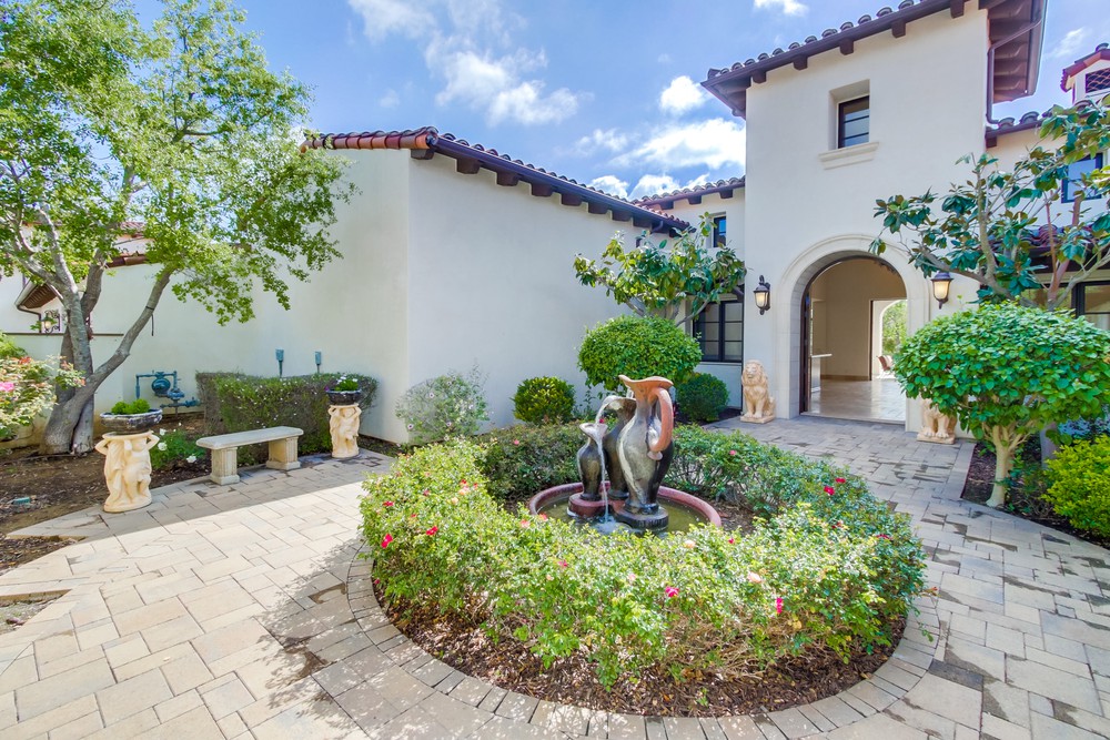 Virtual tour photo 9 of 122 for 8159 Doug Hill