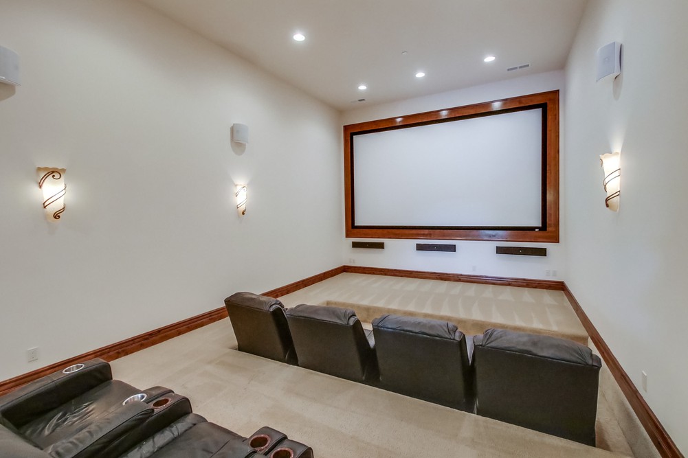 Virtual tour photo 31 of 122 for 8159 Doug Hill