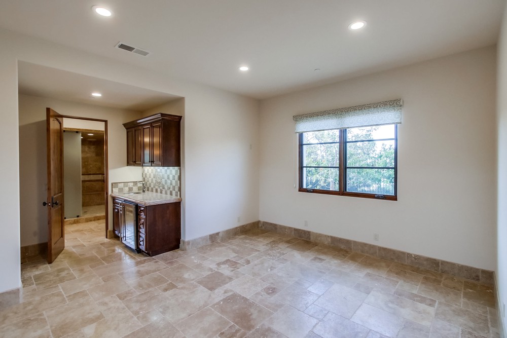Virtual tour photo 54 of 122 for 8159 Doug Hill