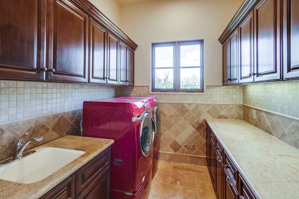 Virtual tour photo 56 of 122 for 8159 Doug Hill