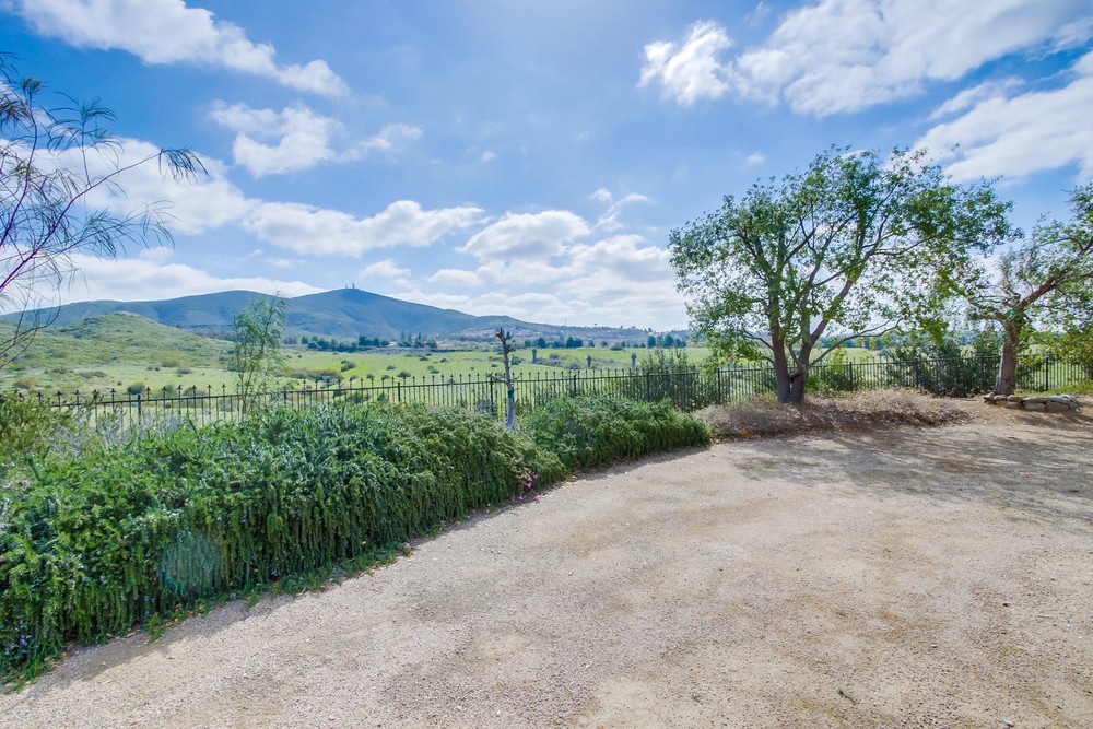 Virtual tour photo 98 of 122 for 8159 Doug Hill