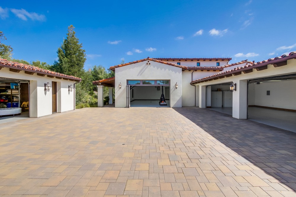 Virtual tour photo 117 of 122 for 8159 Doug Hill