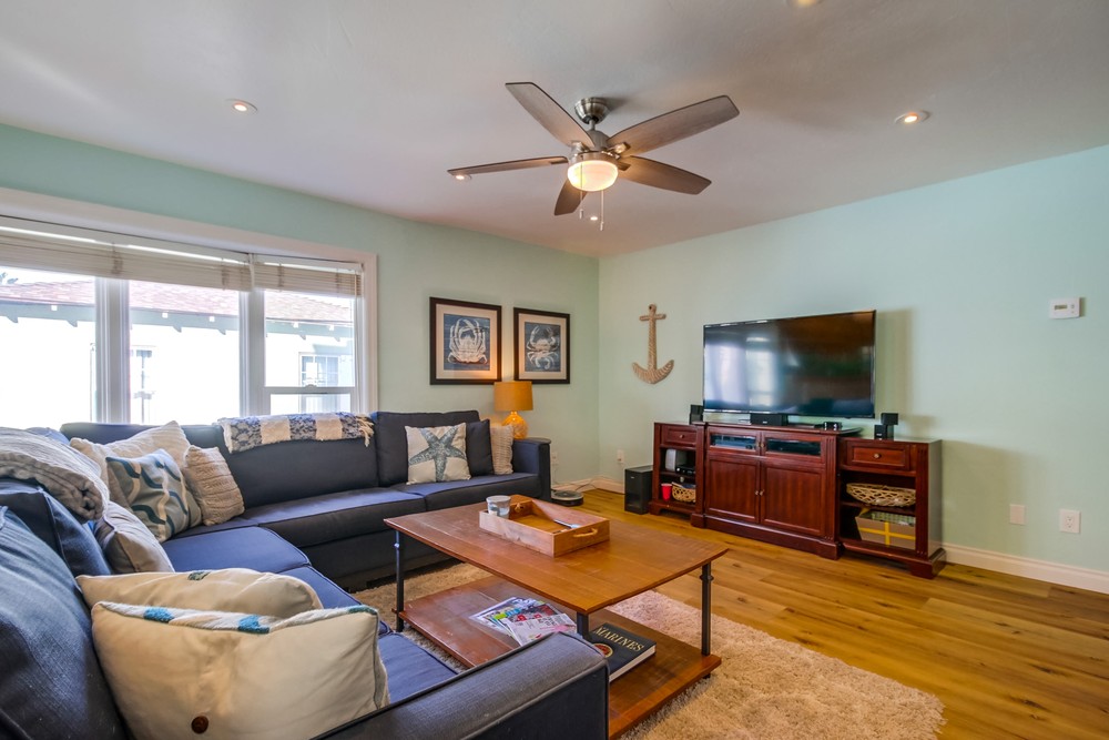 Virtual tour photo 10 of 45 for 816 Monterey Ct