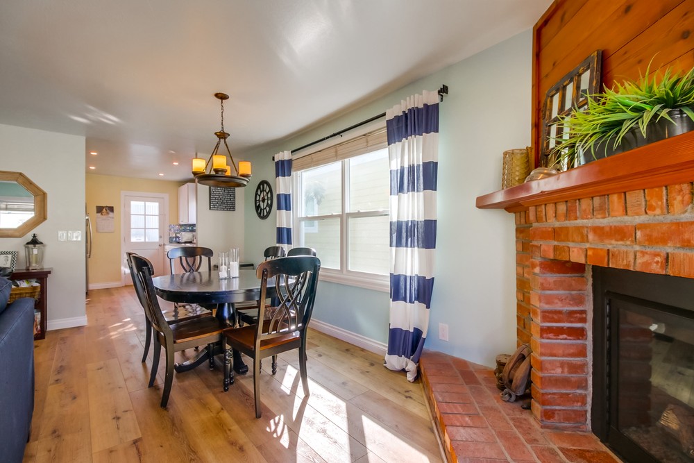 Virtual tour photo 12 of 45 for 816 Monterey Ct