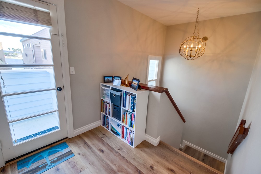 Virtual tour photo 19 of 45 for 816 Monterey Ct