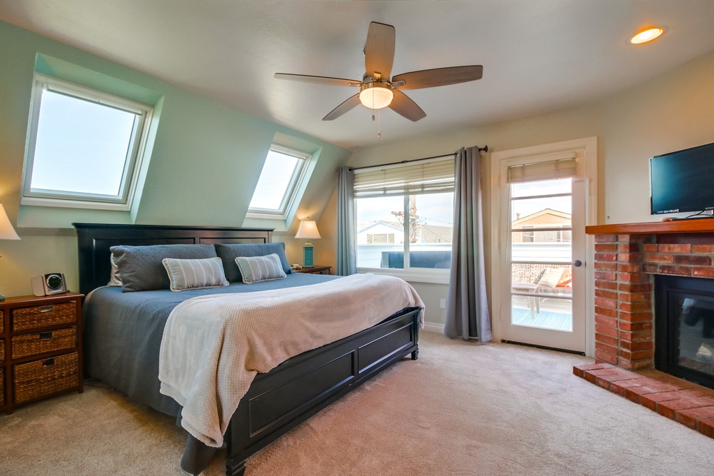 Virtual tour photo 21 of 45 for 816 Monterey Ct