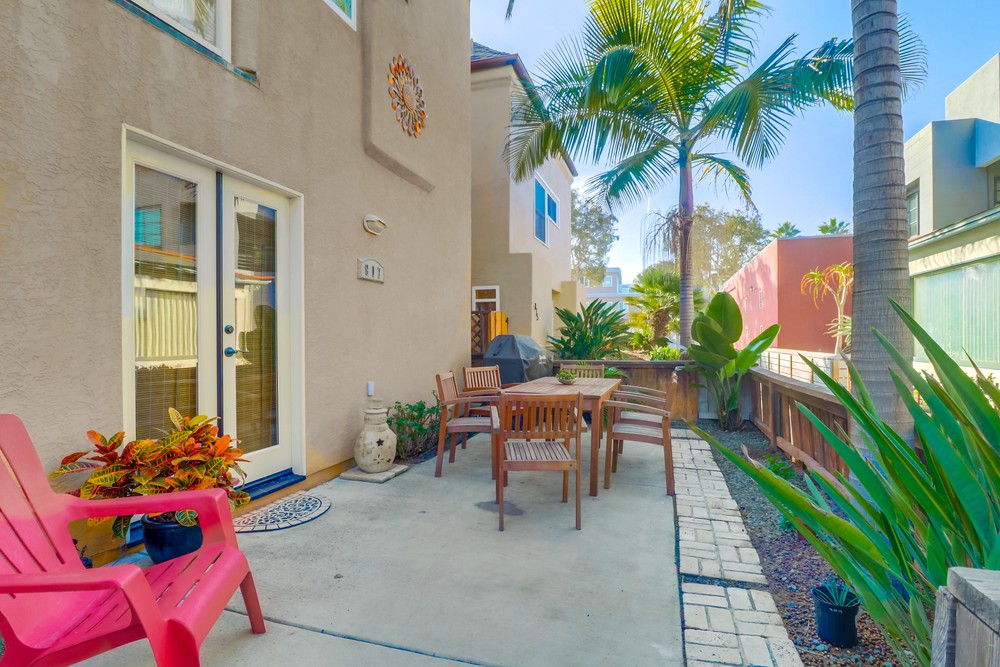 Virtual tour photo 5 of 45 for 817 Salem Ct
