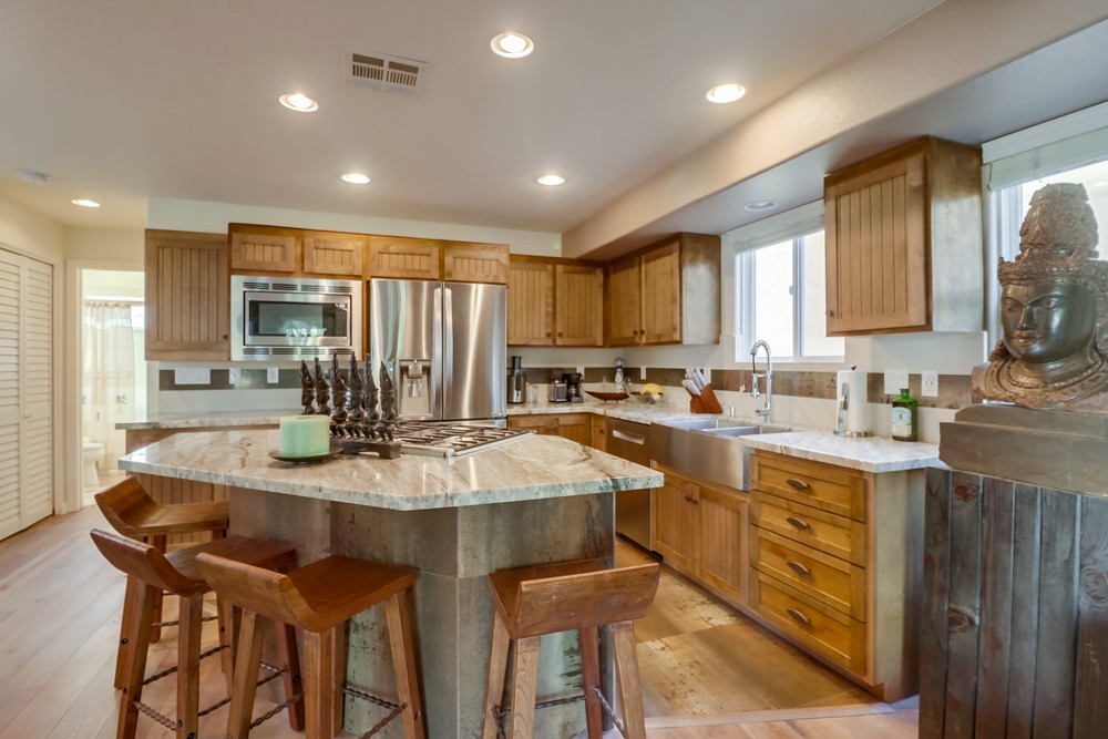 Virtual tour photo 13 of 45 for 817 Salem Ct